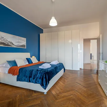 Metro Rivoli - High-end Vista Alpi - Grandmaison アパート トリノ